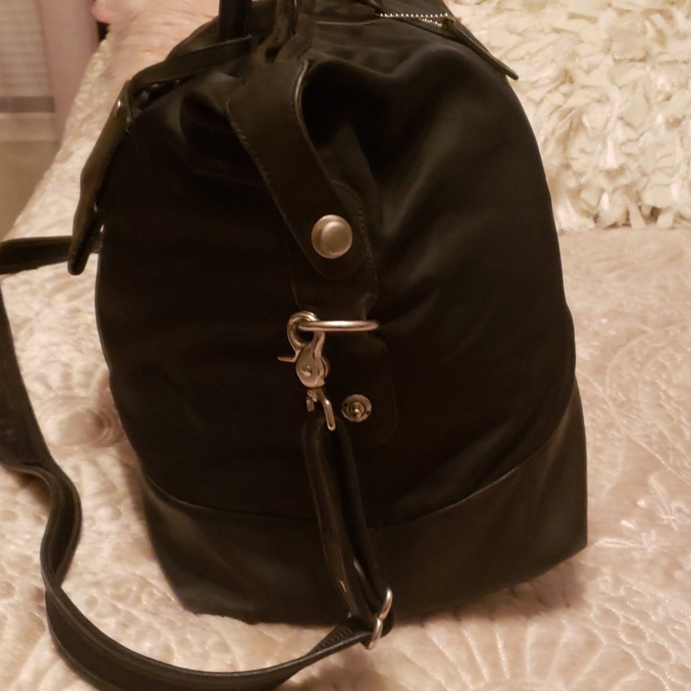 Coach - Picture 4 of 7